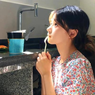 俏女怀春
